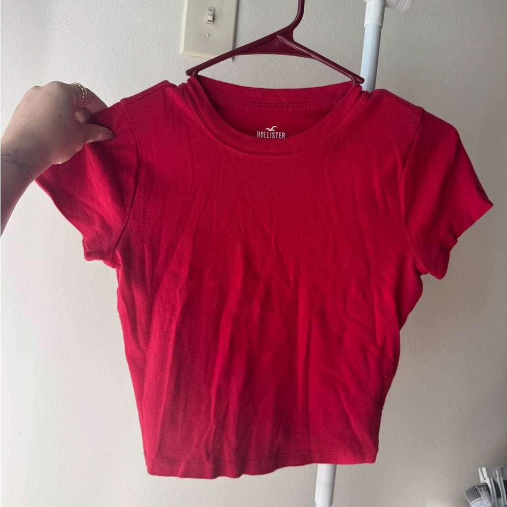 Hollister Cropped Tee